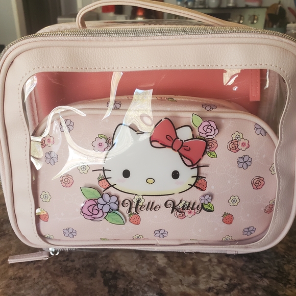 Primark Pink Hello Kitty Cosmetic Bag Set - Picture 1 of 4